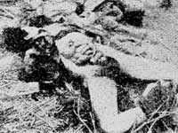 Thi thể một phụ nữ bị binh lính Nhật và moi ruột ở Nam Kinh.