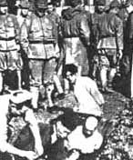 Nhiều người bị chôn sống.