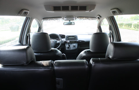 Nội thất rộng nhưng chưa thực sự tiện dụng.