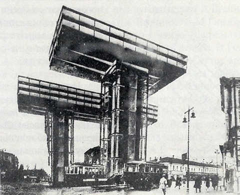 In the 1920s, the painter, architect and art theorist El Lissitzky suggested building so-called horizontal skyscrapers on Trubnaya Square along the Boulevard Ring. Photo collage: Horizontal skyscrapers on Trubnaya Square. In the 1920s, the painter, architect and art theorist El Lissitzky suggested building so-called horizontal skyscrapers on Trubnaya Square along the Boulevard Ring. Photo collage: Horizontal skyscrapers on Trubnaya Square.