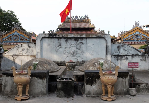 cau-be-leu-long-thanh-tong-tran-quyen-uy-nhat-sai-gon-xu-2