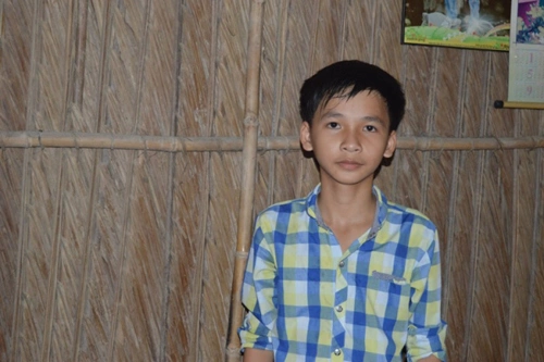 ap-luc-ngheo-kho-tren-doi-vai-cau-be-lop-8