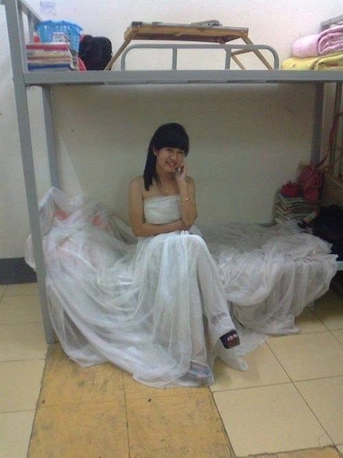 Áo cưới sinh viên.