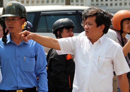 ong-doan-ngoc-hai-quan-1-se-xu-ly-lan-chiem-via-he-manh-tay-hon