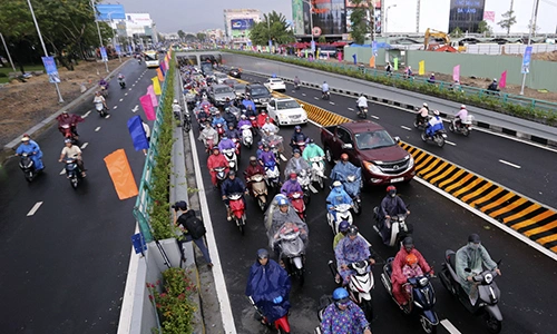 Đà Nẵng thưởng 200 triệu cho công nhân ngày thông xe hầm chui