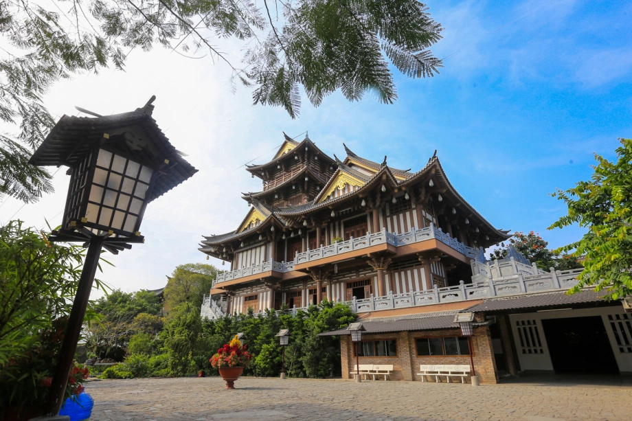 CHÙA CỔ GIỮA RỪNG XANH VỚI KIẾN TRÚC NHẬT BẢN THANH TAO