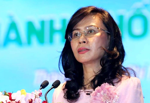 Phó chủ tịch UBND TP HCM Nguyễn Thị Thu trong lễ bế mạc Đại học TDTT TP HCM tháng 8/2018. Ảnh: Dư Hải.