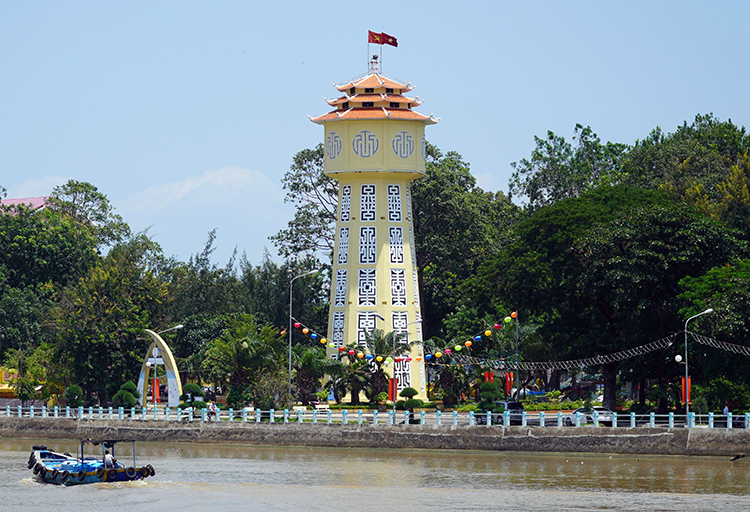 Tháp nước Phan Thiết gần 90 năm tuổi - Báo VnExpress