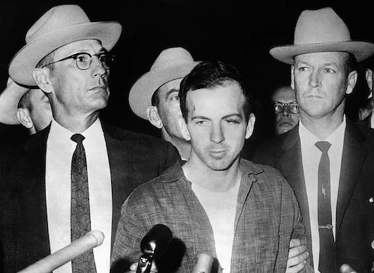 Đám tang bị ghẻ lạnh của kẻ ám sát Kennedy - Báo VnExpress