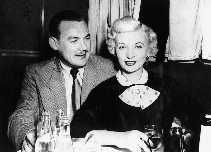 Ruth Ellis và Desmond Cussen. Ảnh: Mirrorpix