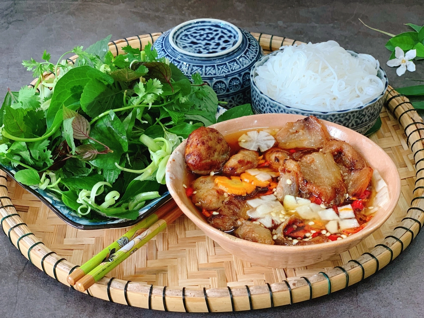 Làm bún chả Hà Nội chuẩn vị tại nhà - Báo VnExpress Cooking