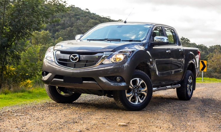 Định giá Mazda BT-50 2.2 AT 2016? - VnExpress