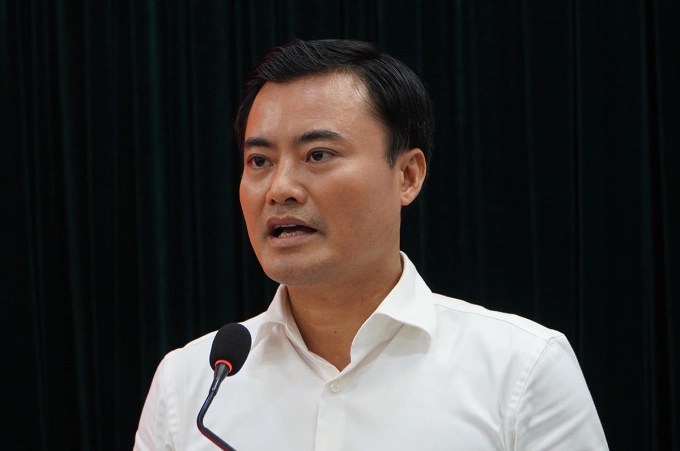 Phó chủ tịch UBND TP HCM Bùi Xuân Cường nói tại buổi bàn giao mặt bằng, sáng 29/12. Ảnh: Gia Minh