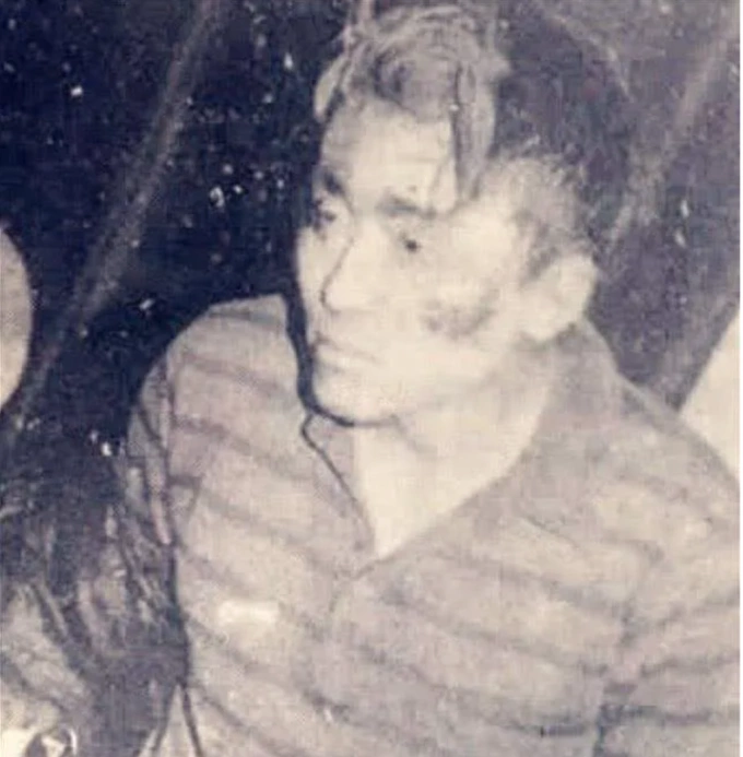 Vương Diên Khánh khi bị bắt năm 1990. Ảnh: QQ