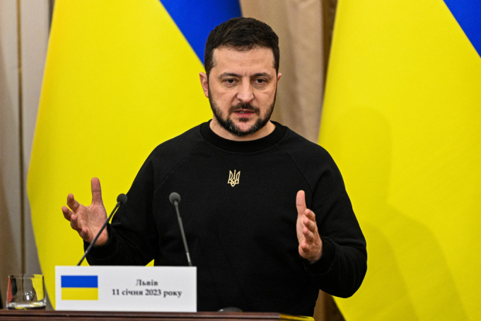 Tổng thống Ukraine Volodymyr Zelensky phát biểu tại thành phố Lviv ngày 11/1. Ảnh: AFP.