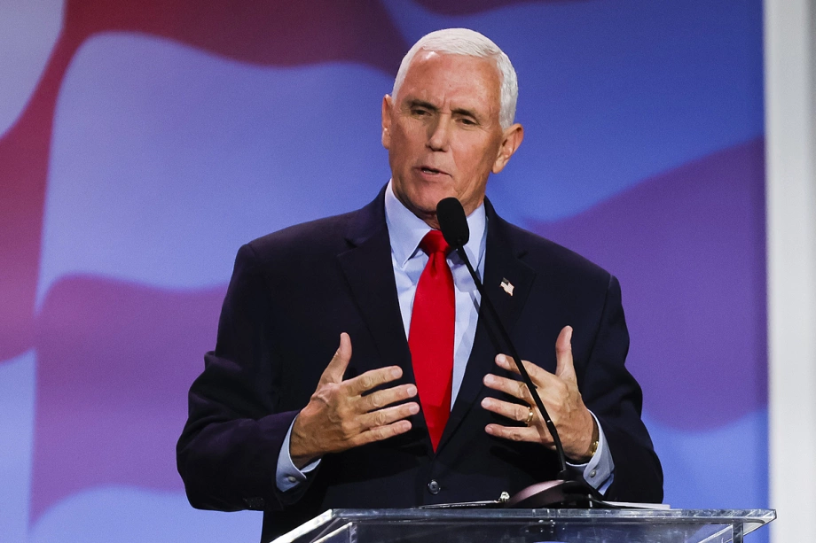 FBI sẽ khám nhà cựu phó tổng thống Mike Pence - Báo VnExpress