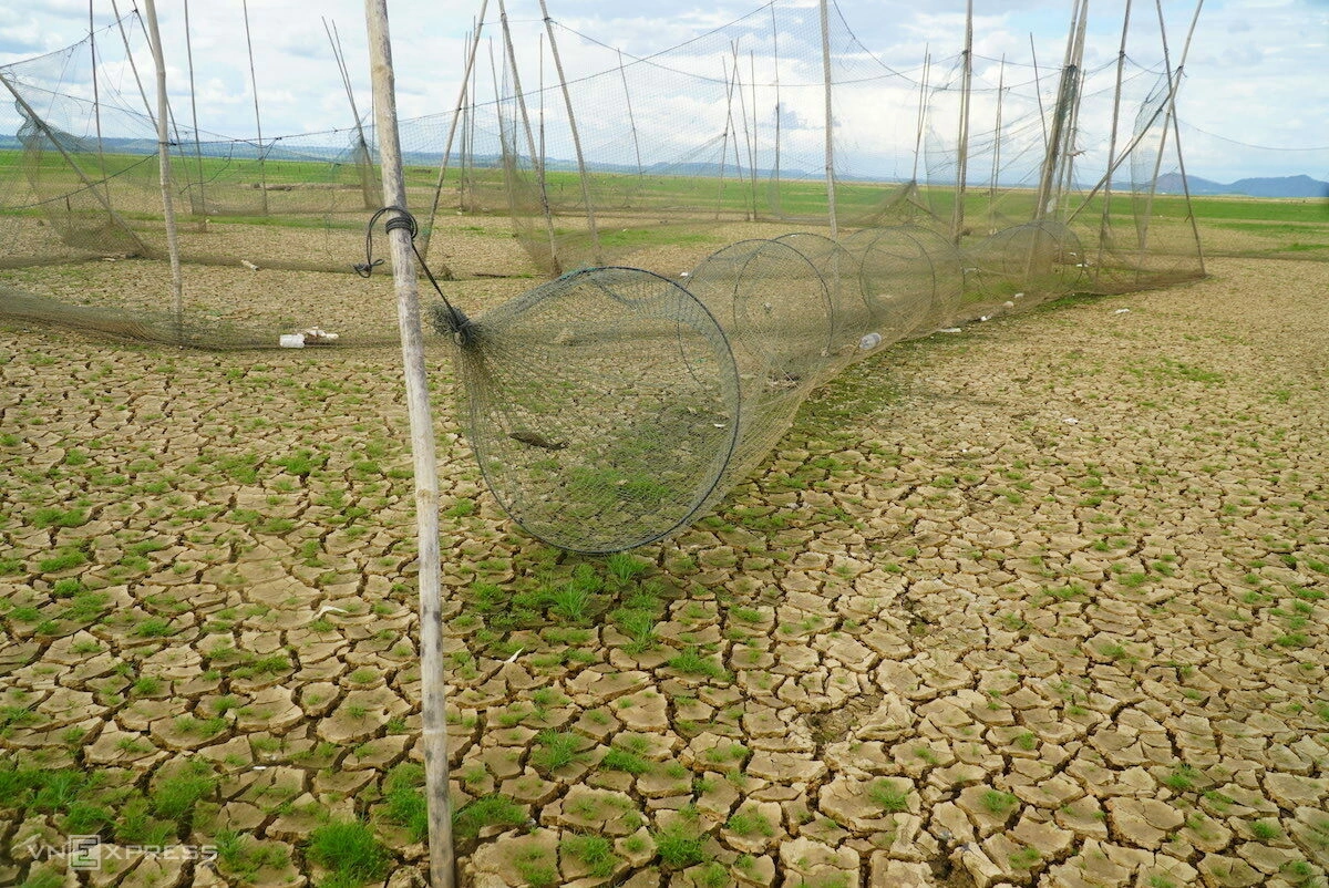 Southern reservoir dries up amid worst drought in 12 years