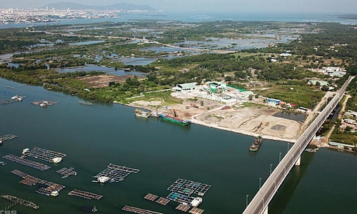 SÂN BAY GÒ CÔNG TRƯỚC NĂM 1975 VỚI PHI ĐẠO DÀNH CHO MÁY BAY NHỎ VÀ TRỰC THĂNG
