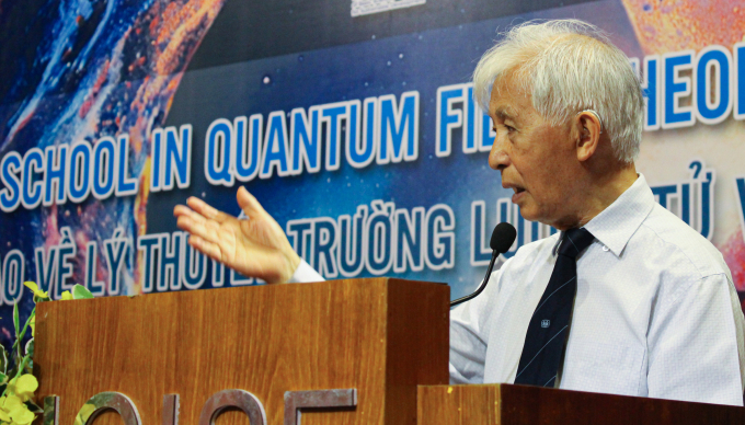 GS Jean Trần Thanh Vân phát biểu khai mạc Trường hè. Ảnh: Trọng Nhân/ICISE