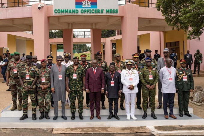 Lãnh đạo quân đội các nước thành viên ECOWAS tại Ghana ngày 17/8. Ảnh: AFP