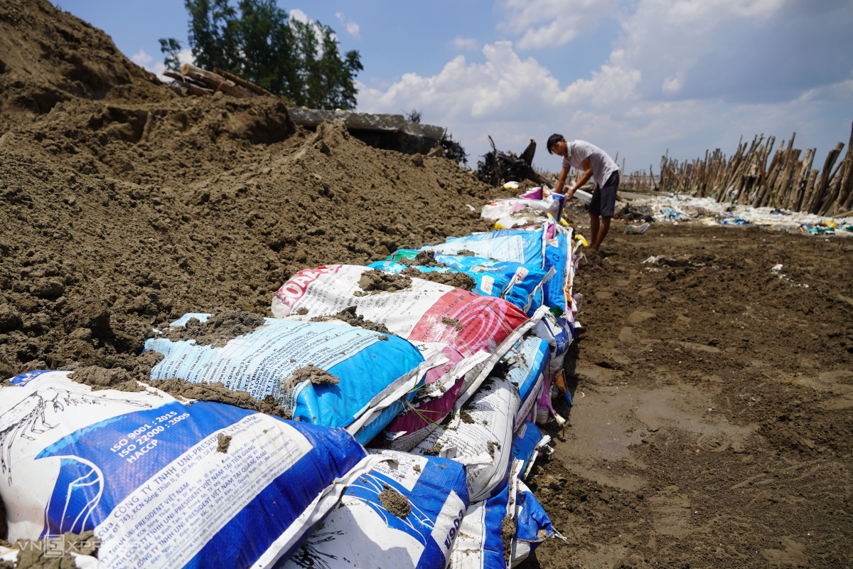 Mekong Delta province coastline devastated by erosion