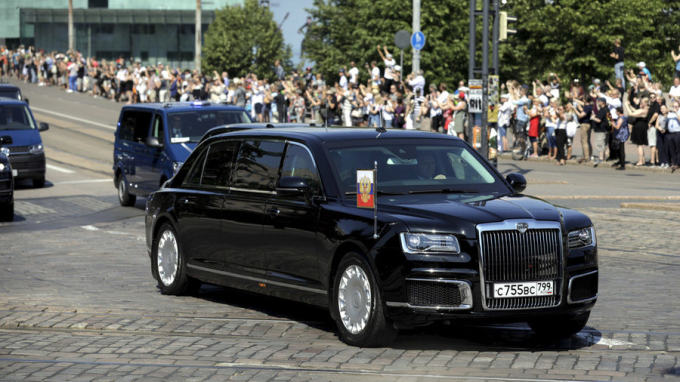 Chiếc limousine Aurus Senat của Tổng thống Putin trong chuyến công du tại Helsinki, Phần Lan hồi tháng 7/2018. Ảnh: Reuters