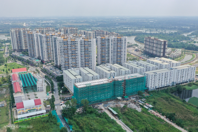 Bất động sản khu Tây TP HCM, đoạn qua huyện Bình Chánh tháng 10/2023. Ảnh: Quỳnh Trần