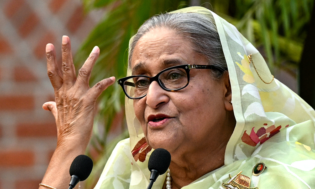 Bà Sheikh Hasina phát biểu tại Dhaka hôm 8/1. Ảnh: AFP