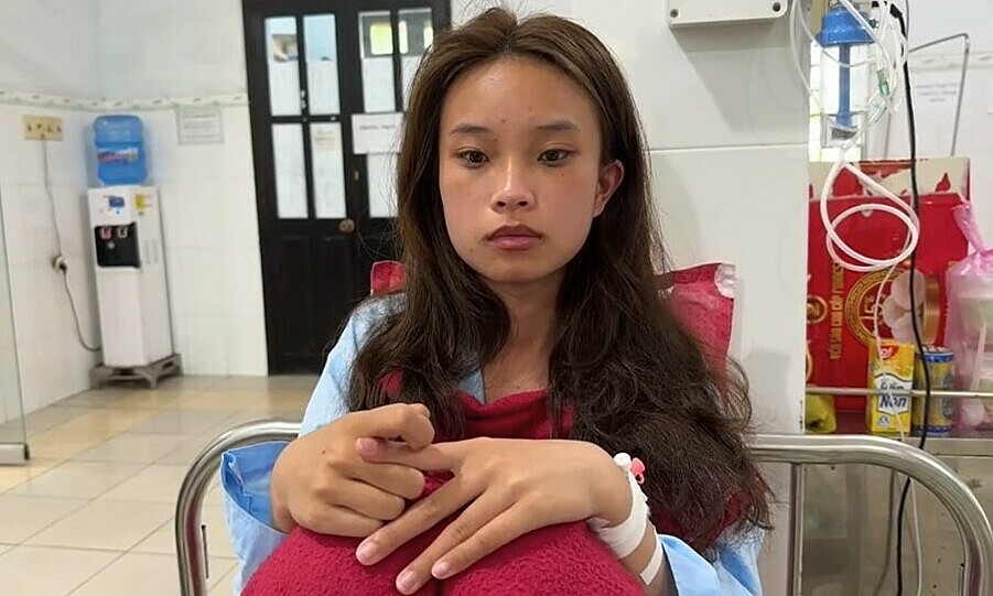 Du khách bị sóng cuốn 12 giờ: 'Tôi tưởng mình sẽ chết trên biển'