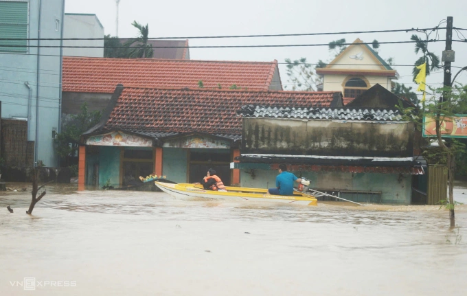 Ngày 29-30/10, huyện Lệ Thủy ngập sâu 2 m. Ảnh: Võ Thạnh