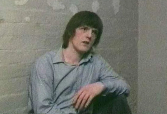 Cuộc sống trong lồng kính của tù nhân nguy hiểm nhất nước Anh 2 Kể từ năm 1983, Robert Maudsley dành hầu như toàn bộ thời gian bên trong lồng kính của Nhà tù Wakefield. Ảnh: Nzherald