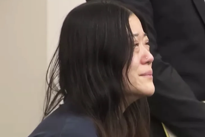 Jacqueline Ma khóc khi nhận tội tại tòa hom 5/2. Ảnh: People