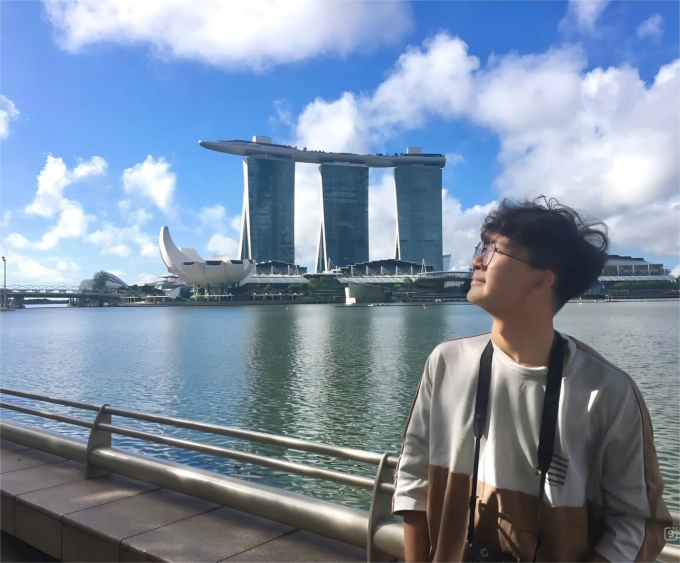 Thành Long khi theo học tại Singapore. Ảnh: Nhân vật cung cấp