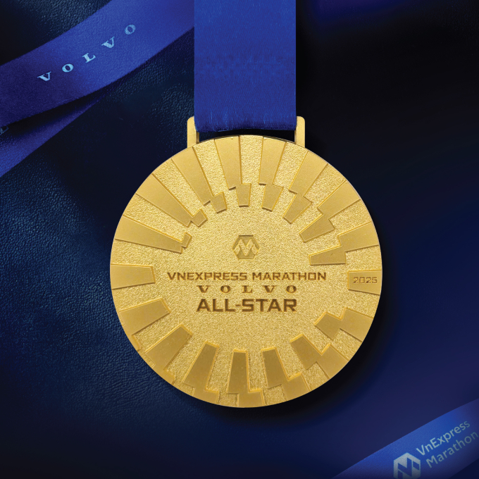 Thiết kế huy chương VnExpress Marathon Volvo All-Star 2025. Ảnh: VM