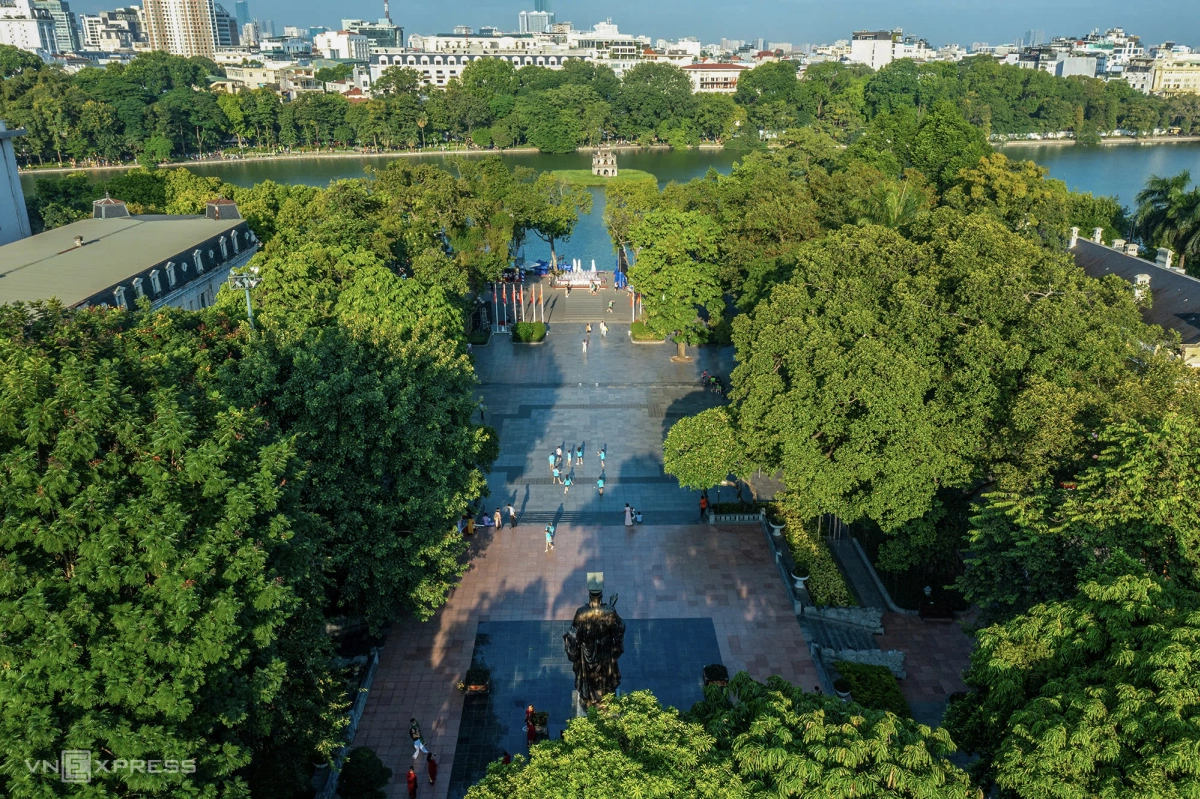 Khám Phá Vườn Hoa Lý Thái Tổ – Một Địa Điểm Tuyệt Vời Dành Cho Những Ai Yêu Thiên Nhiên