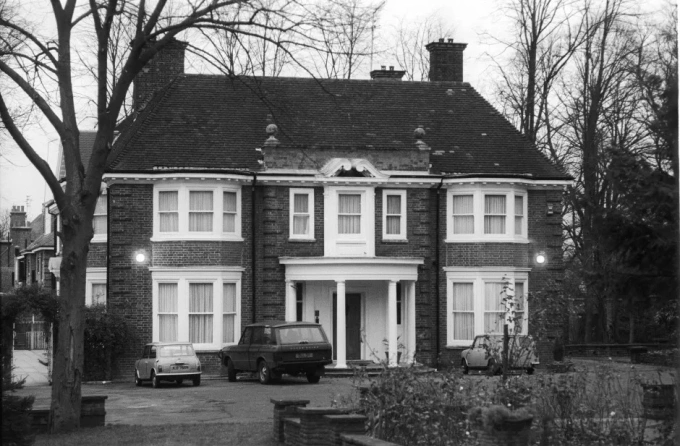 Ngôi biệt thự bảy phòng ngủ của vợ chồng Aristos Constantinou. Ảnh: Sun