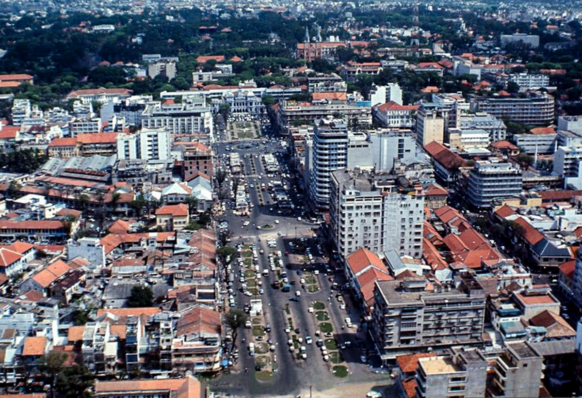 Saigon-duongNguyenHue-JPG-1743-1316-2271