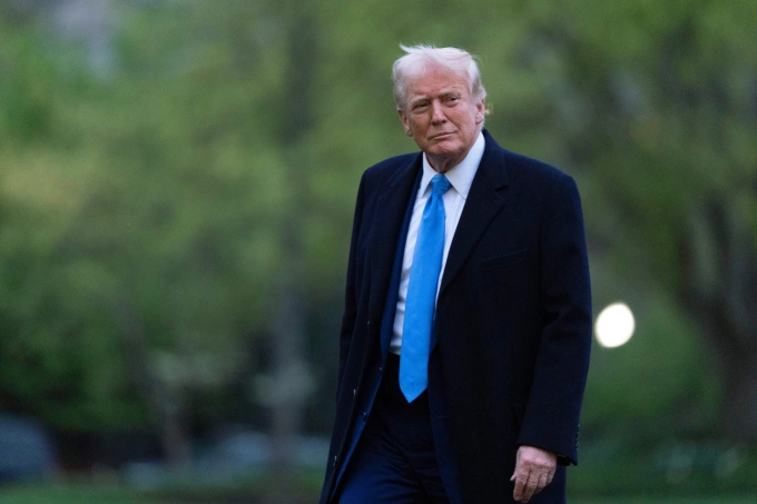 Tổng thống Mỹ Donald Trump tại Nhà Trắng ngày 6/4. Ảnh: AP