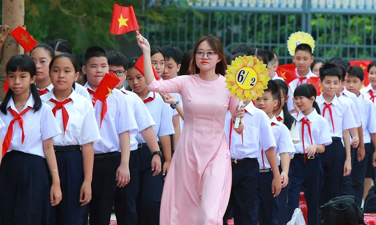 Dạy 2 buổi mỗi ngày miễn phí từ năm học tới