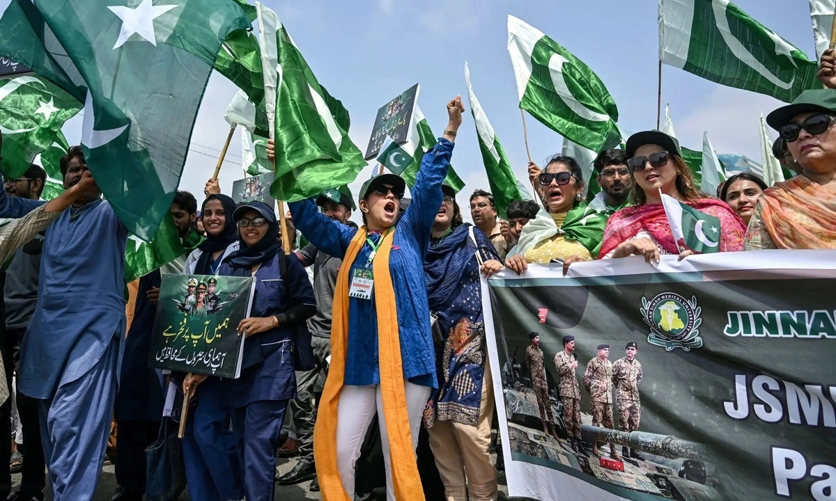 Quân đội Pakistan tạo dựng niềm tin với người dân sau xung đột - Báo VnExpress