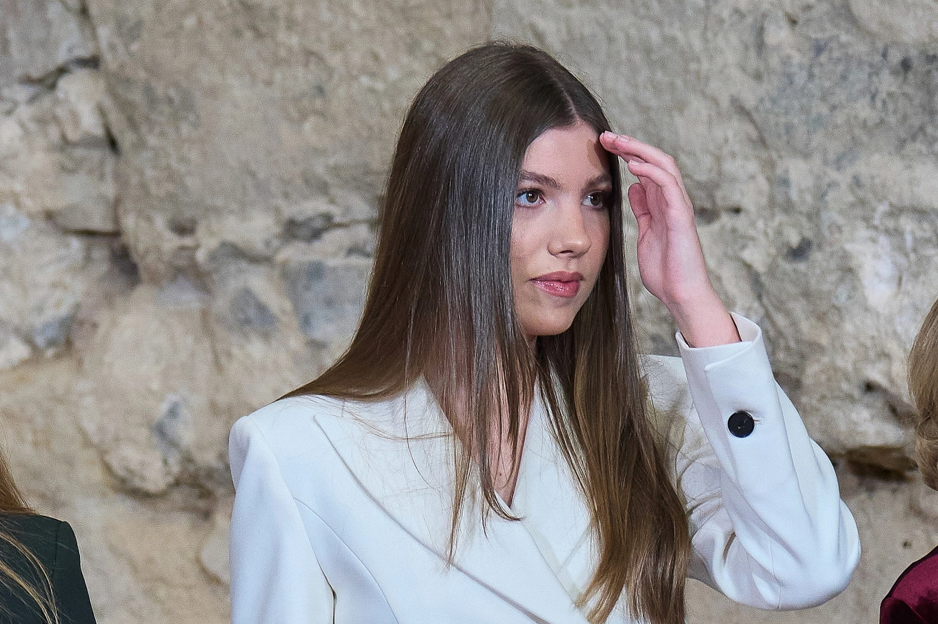 Công chúa 18 tuổi nói 8 thứ tiếng của Tây Ban Nha - Báo VnExpress