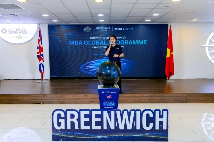 NCS. Nguyễn Nhựt Tân - Giám đốc Greenwich Việt Nam phát biểu tại lễ khởi động chương trình MBA Global. Ảnh: FPT