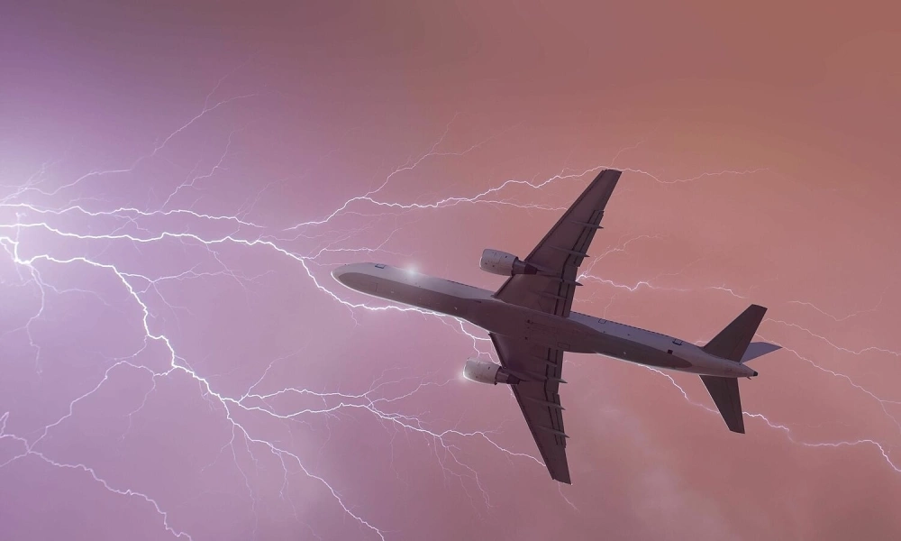 Chuyện gì xảy ra nếu máy bay bị sét đánh giữa không trung? - VnExpress