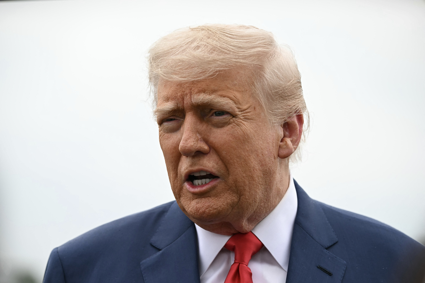 Ông Trump nêu lý do điều Vệ binh Quốc gia tới Los Angeles - Báo VnExpress