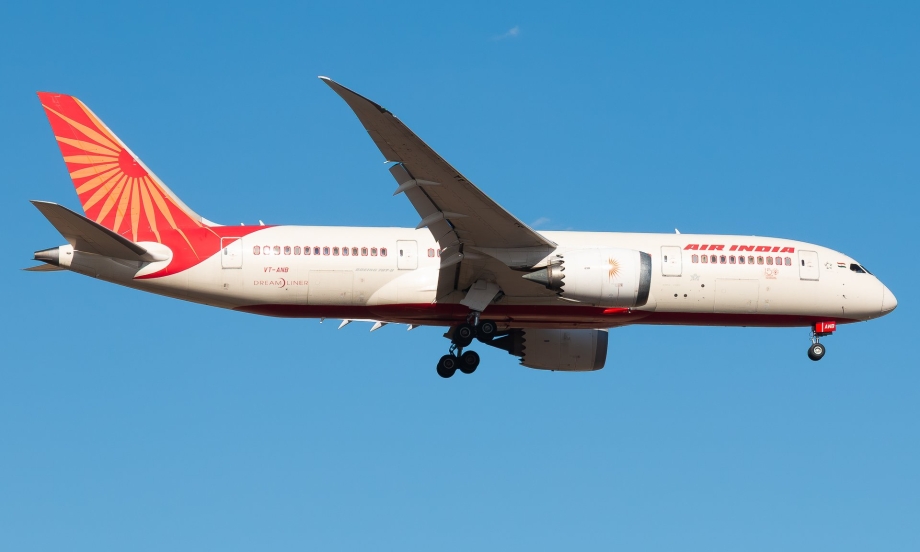 Ấn Độ: Rơi máy bay chở 290 người của Air India, chưa có thông tin thương vong Ấn Độ: Rơi máy bay chở 290 người của Air India, chưa có thông tin thương vong