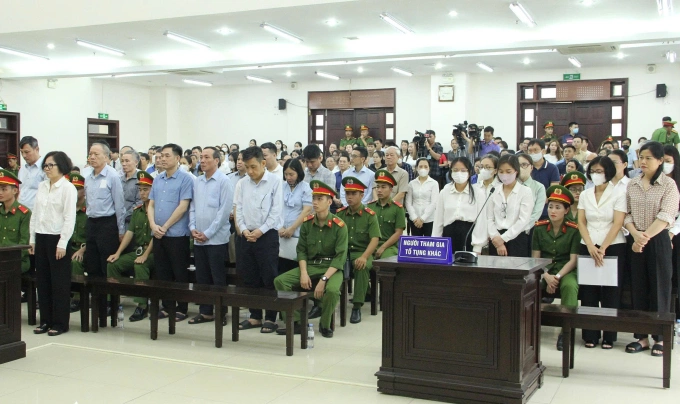 Các bị cáo tại phiên phúc thẩm. Ảnh: Danh Lam