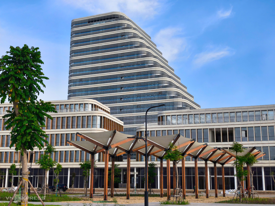 Bơm chìm Tsurumi tại Trung tâm hành chính hải phòng