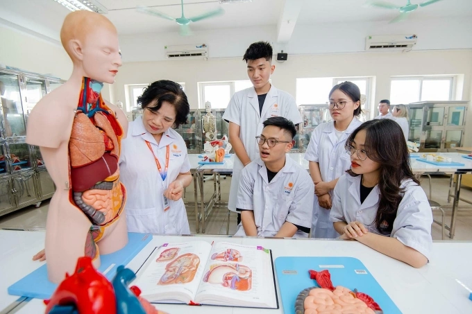 Sinh viên ngành Y khoa Đại học Đại Nam. Ảnh: Website nhà trường