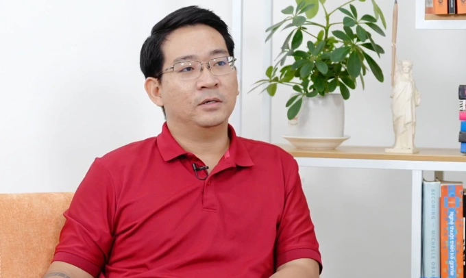 Anh Nguyễn Hoàng Đức - cựu sinh viên trường Đại học FPT, hiện là Founder kiêm CEO của một nền tảng E-learning. Ảnh: FPTU