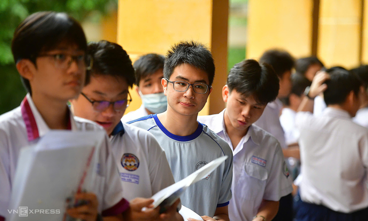 Nghệ An dẫn đầu cả nước về điểm thi tốt nghiệp